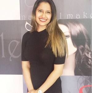 Meet your Posher, Neela